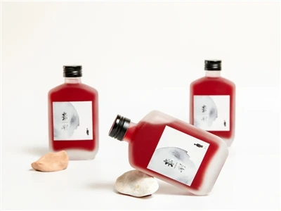 Tsaus Tshuaj yej: Ib txhiab xyoo -Spanning Health Drink thiab Cultural Ambass...
